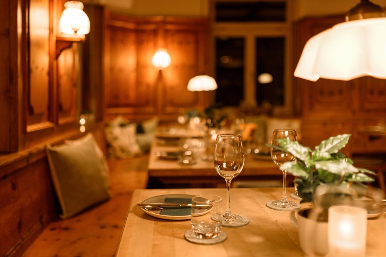 Hotel & Restaurant Gruener Baum Merzhausen エクステリア 写真