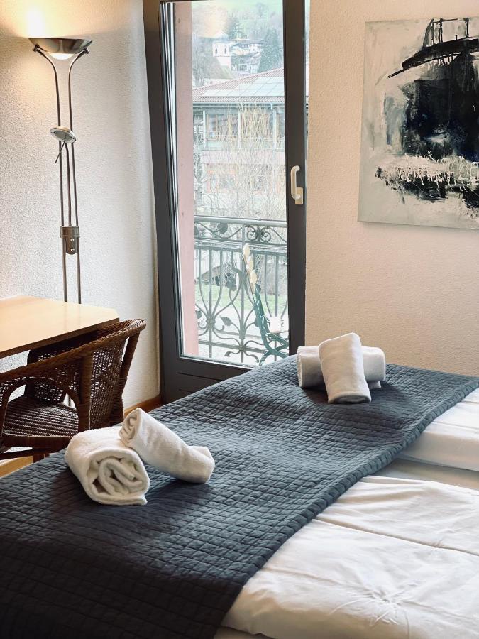 Hotel & Restaurant Gruener Baum Merzhausen エクステリア 写真