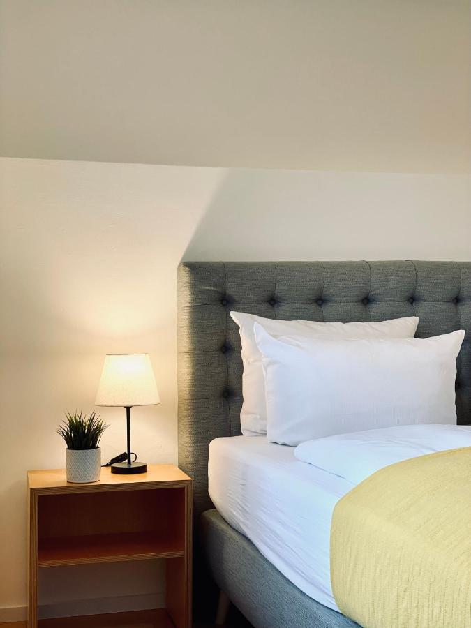 Hotel & Restaurant Gruener Baum Merzhausen エクステリア 写真