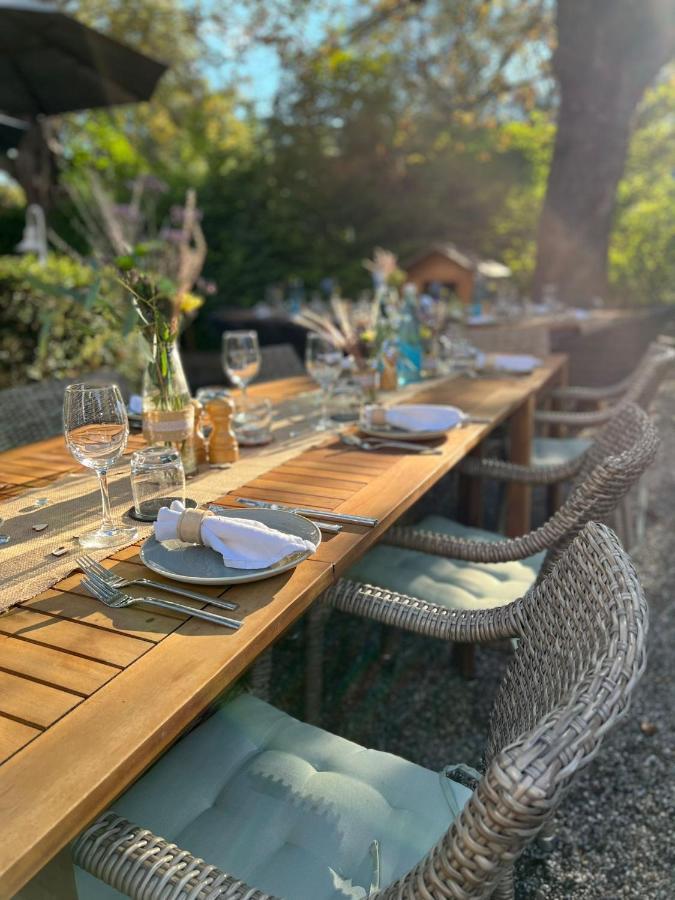 Hotel & Restaurant Gruener Baum Merzhausen エクステリア 写真