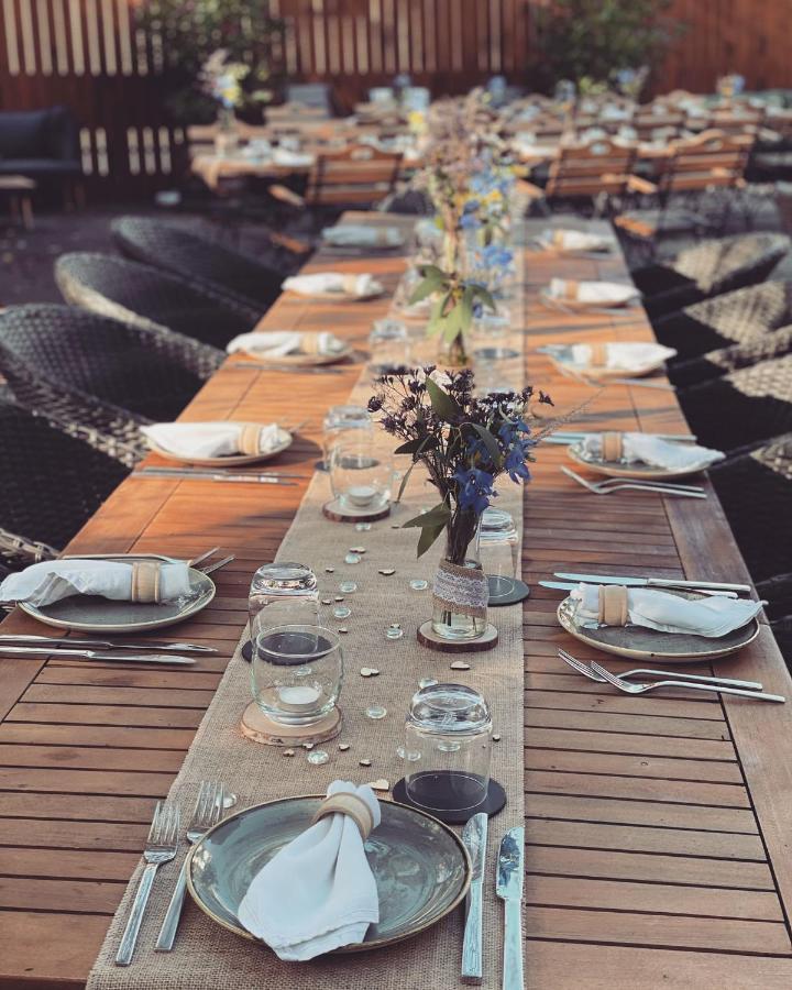 Hotel & Restaurant Gruener Baum Merzhausen エクステリア 写真
